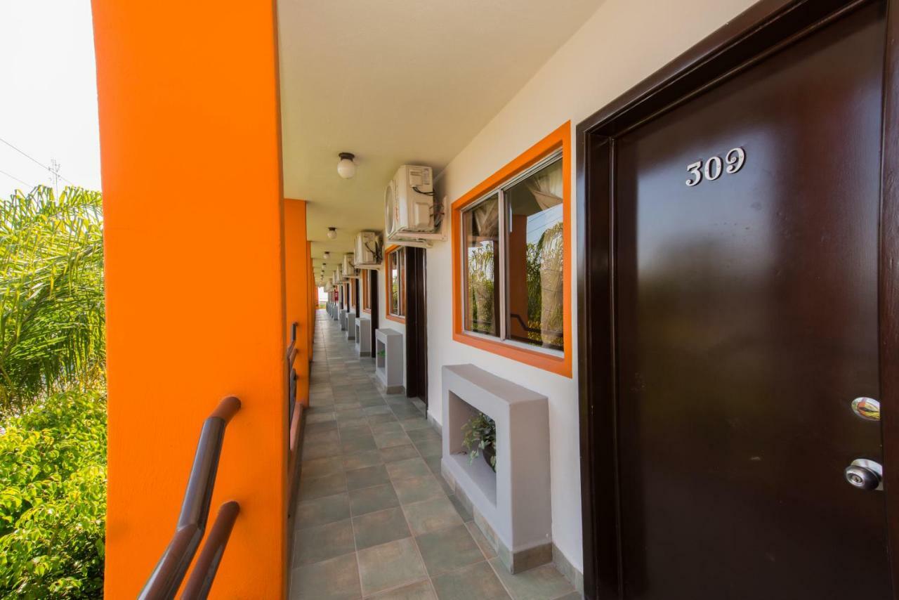 Hotel Cucapa Matamoros  Exterior photo